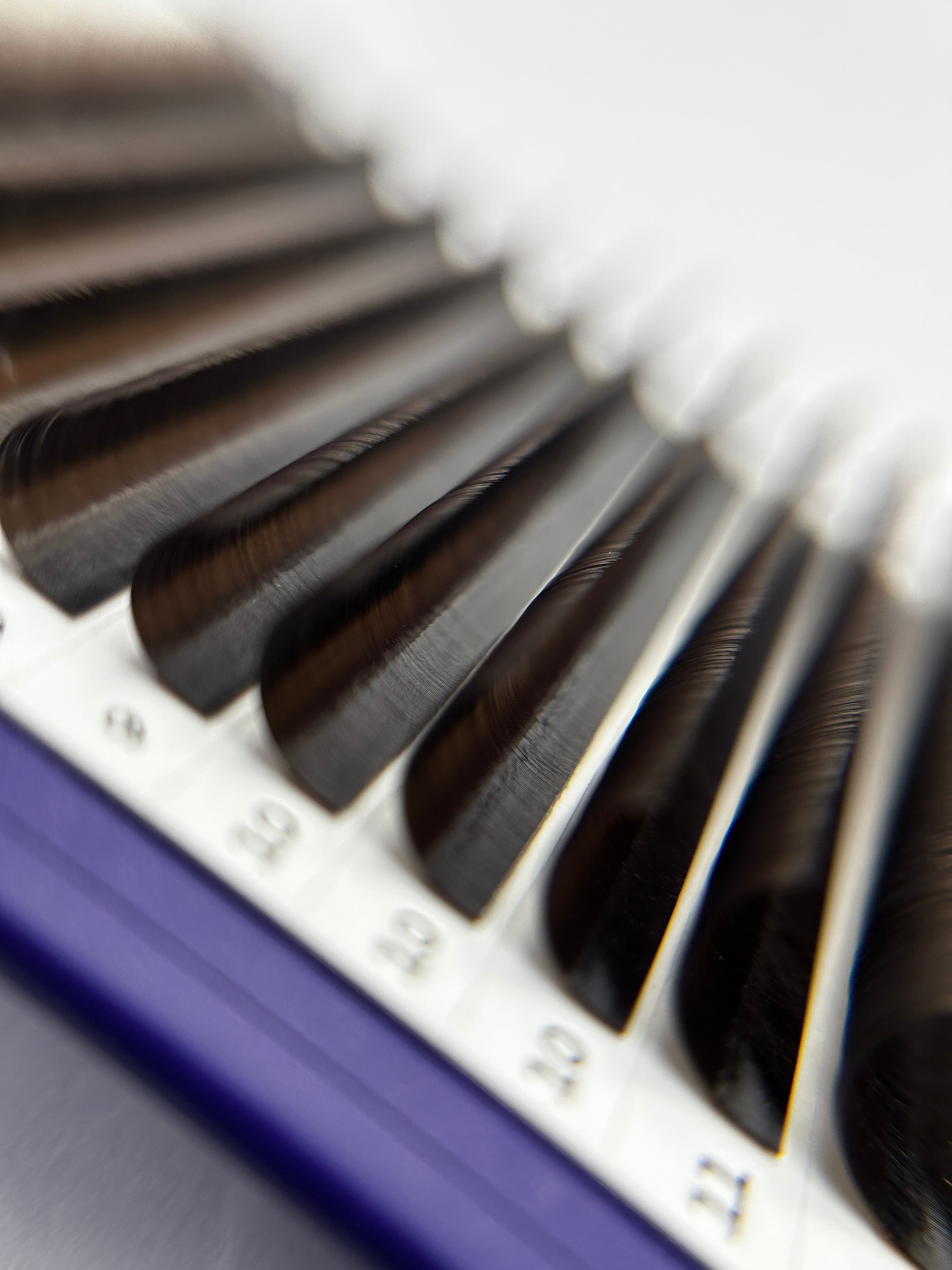 Lunara Dark Chocolate